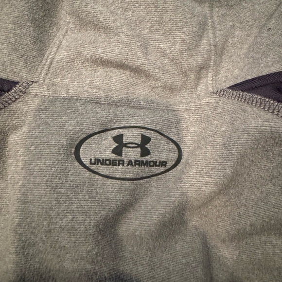 Under armour cold gear loose fit hooded vest, men’s size XL - Picture 6 of 6